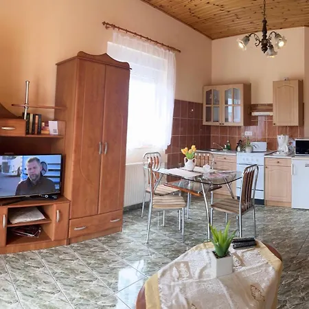 Joker Apartmanhaus Heviz