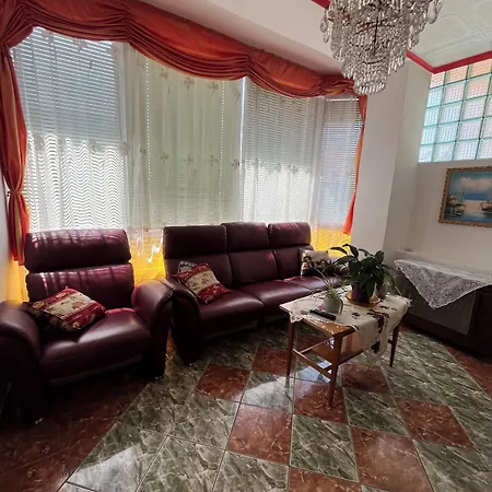 Joker Apartmanhaus * ヘーヴィーズ